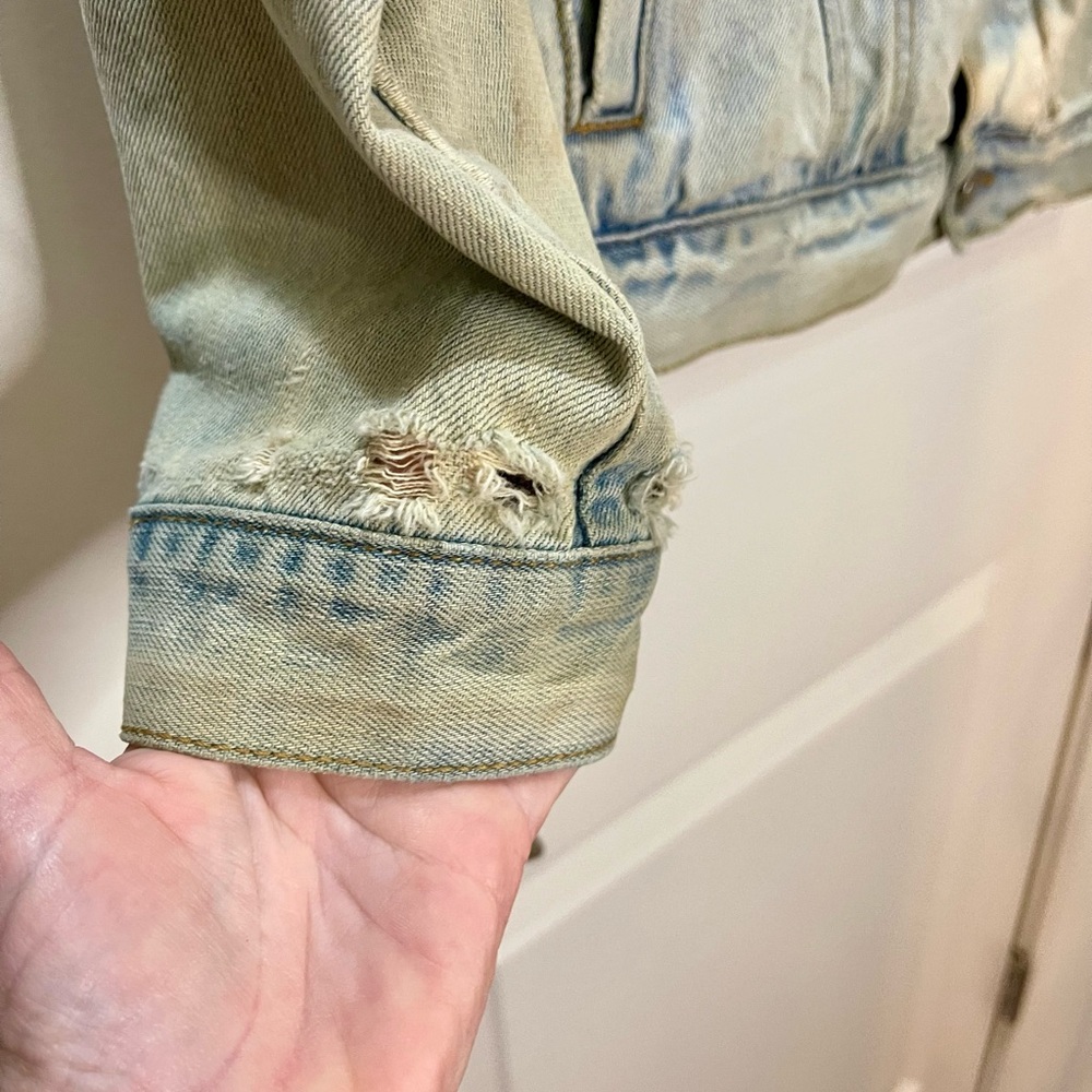Rare Budweiser Distressed Light Blue Denim Jacket w/Embroidered Tiger Size M/L - Picture 14 of 16